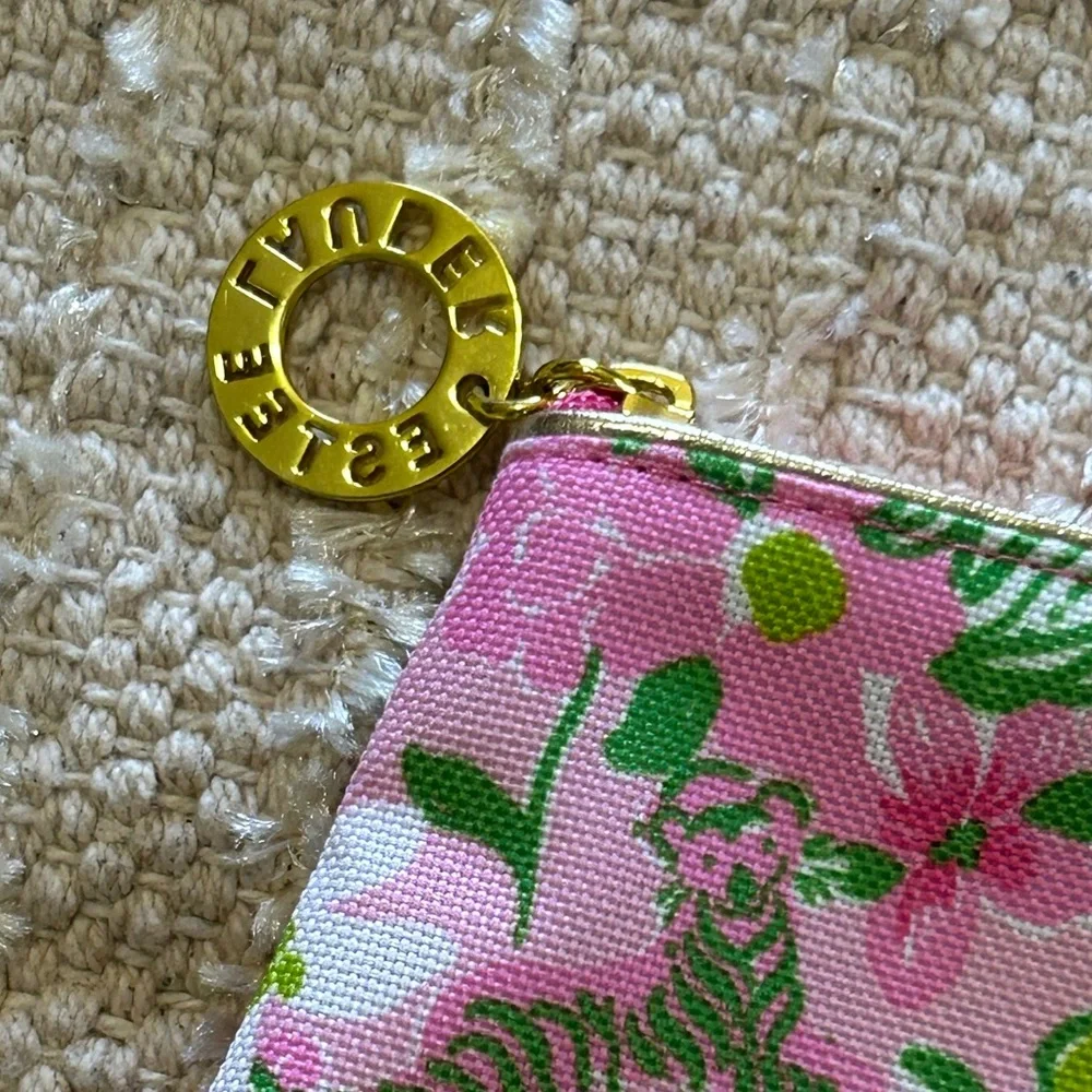 LILLY PULITZER X ESTEE LAUDER | Floral Makeup Bag - Picture 4 of 10